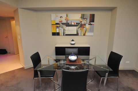 North Sydney Fully Self Contained Modern 2 Bed Apartment (2207BER) - Kalgoorlie Accommodation 3