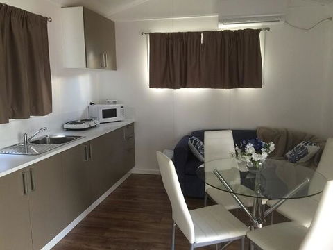 Oakridge Motel Tourist Park - Kalgoorlie Accommodation 3