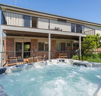 Ocean Breeze Retreat - with spa and space - Kalgoorlie Accommodation