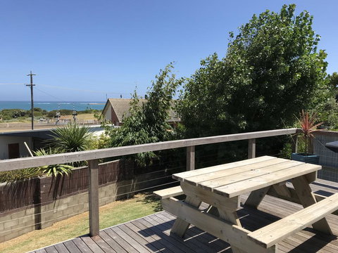 OCEAN VIEWS - Kalgoorlie Accommodation 2
