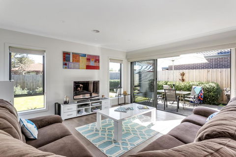 Once Upon A Tide - Kalgoorlie Accommodation 0