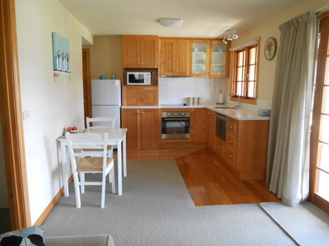 Otago Cottage - Kalgoorlie Accommodation 3
