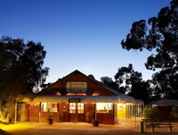Outback Pioneer Hotel