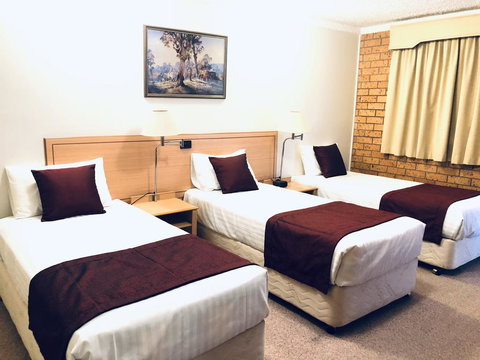 OVERLANDER MOTOR LODGE - Kalgoorlie Accommodation 2