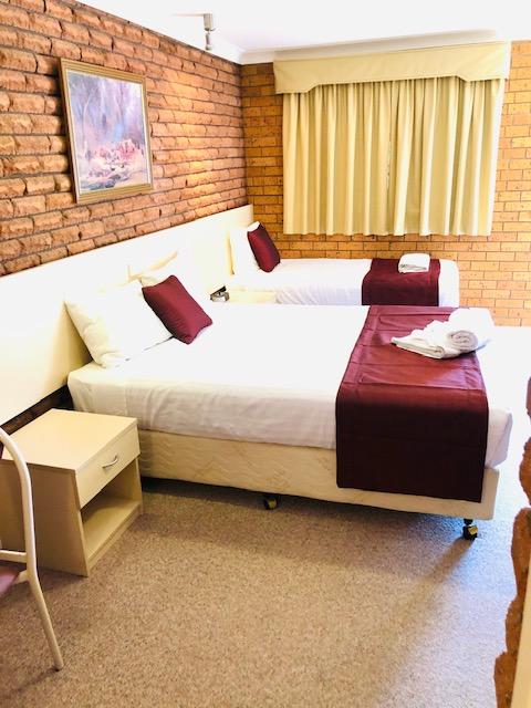 OVERLANDER MOTOR LODGE - Kalgoorlie Accommodation 3