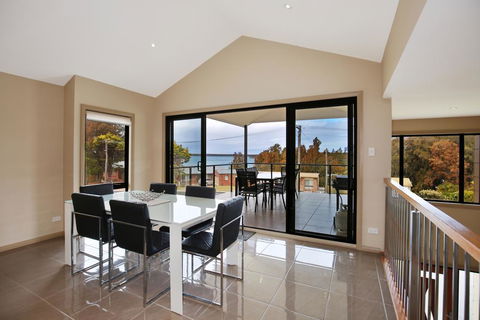 Panorama @ The Lake - Pet Friendly - 15 Mins To Hyams Beach - Kalgoorlie Accommodation 1