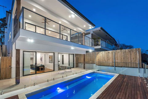 Panoramic Views Villa Birdwood Terrace 4 Bedroms - Toowong - Kalgoorlie Accommodation 1