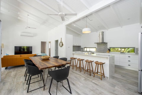 Papillon Bleu - Kalgoorlie Accommodation 2