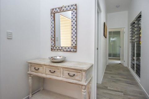 Papillon Bleu - Kalgoorlie Accommodation 3