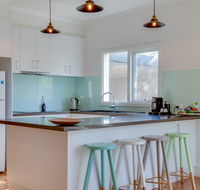 Paws Up Classic - Kalgoorlie Accommodation