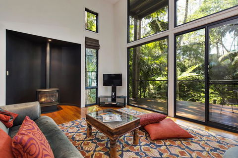 Pethers Rainforest Retreat - Kalgoorlie Accommodation 0