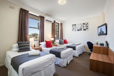 Pritchards Hotel - Kalgoorlie Accommodation 2