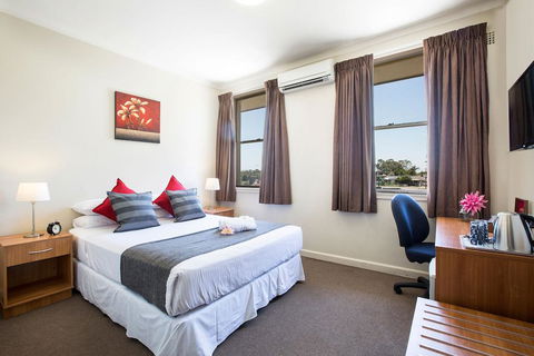 Pritchards Hotel - Kalgoorlie Accommodation 0