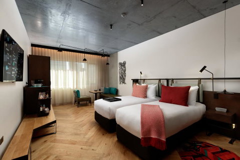 QT Melbourne - Kalgoorlie Accommodation 3
