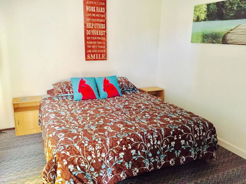 Quinns Beach Stay One - Kalgoorlie Accommodation 3