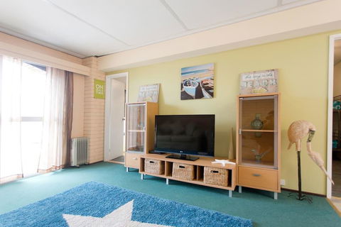 Quinns Beach Stay One - Kalgoorlie Accommodation 2