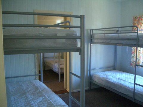 Rainbow Pines Tourist Caravan Park - Kalgoorlie Accommodation 2