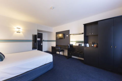Ramada Diplomat Canberra - Kalgoorlie Accommodation 2