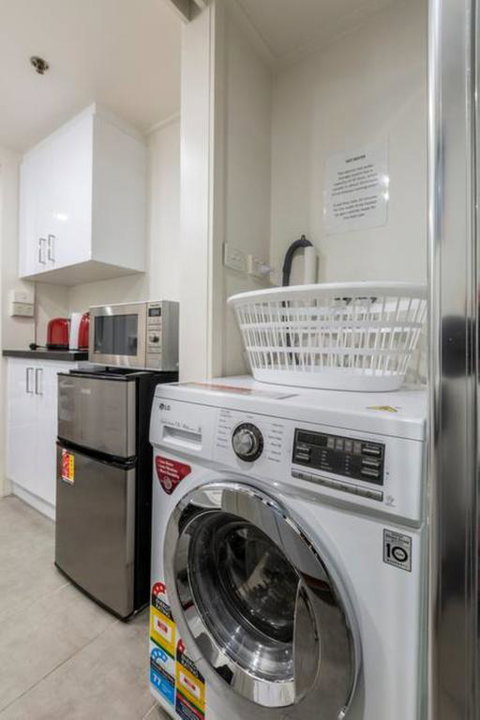 Readyset Studios On Anthony - Kalgoorlie Accommodation 3