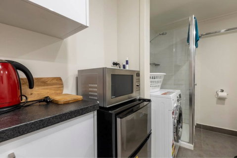 Readyset Studios On Anthony - Kalgoorlie Accommodation 1