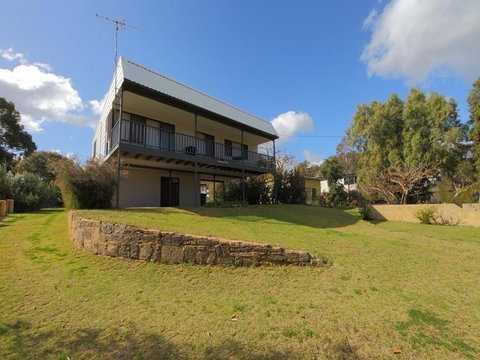 Relax Where The River Meets The Ocean - Kalgoorlie Accommodation 0
