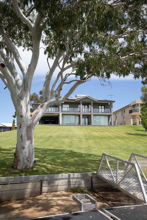 River Devine - Kalgoorlie Accommodation 3