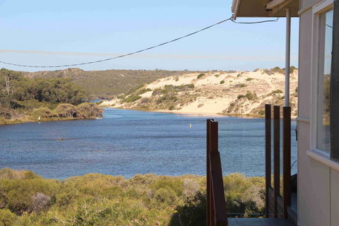 River Panorama Beach House - Kalgoorlie Accommodation 3