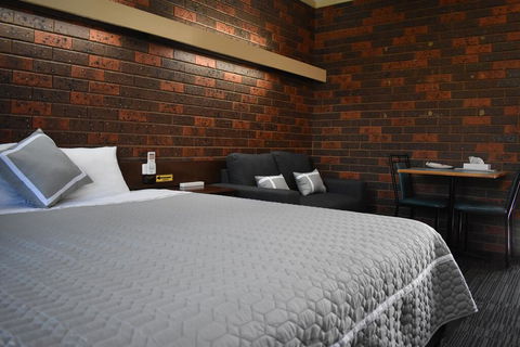 Riviana Motel - Kalgoorlie Accommodation 1