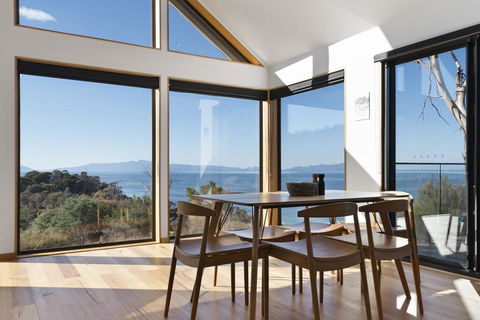 Rocky Ridge - L'Abode Accommodation - Kalgoorlie Accommodation 0