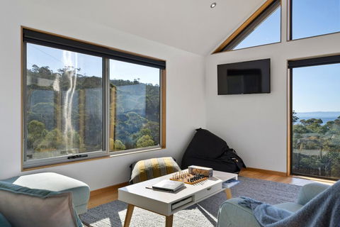 Rocky Ridge - L'Abode Accommodation - Kalgoorlie Accommodation 3