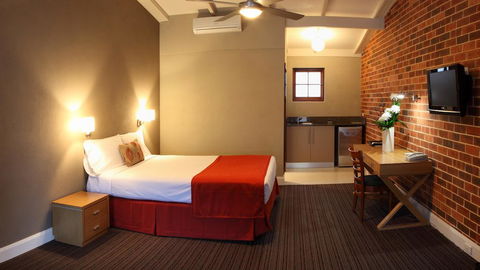 Rose & Crown Hotel - Kalgoorlie Accommodation 1