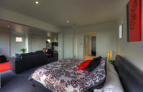 Rosebank Cottage Collection - Kalgoorlie Accommodation 1