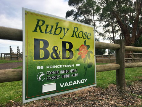 Ruby Rose - Kalgoorlie Accommodation 0