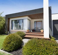 SAFETY BEACH ENTERTAINER