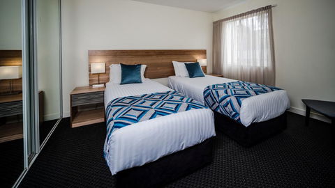 Salamanca Terraces - Kalgoorlie Accommodation 1