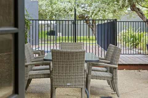 SALTAIR - MOUNT MARTHA - Kalgoorlie Accommodation 1