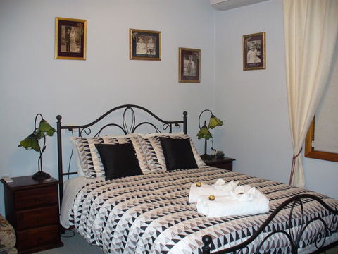 Salter Station. Blanchetown. South Australia - Kalgoorlie Accommodation 0