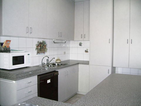 Salter Station. Blanchetown. South Australia - Kalgoorlie Accommodation 2