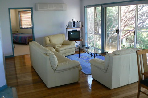 Sandy Point Beach Escape 1 Bedroom Apartment - Kalgoorlie Accommodation 3