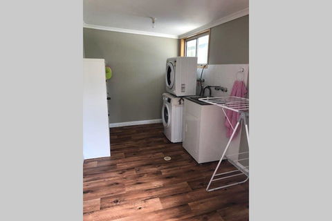 SAREAL PARK - Kalgoorlie Accommodation 2