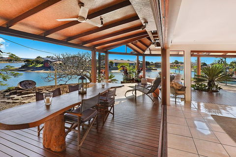 SCHMAN55-WATERFRONT, RESORT-STYLE ENTERTAINER - Kalgoorlie Accommodation 2