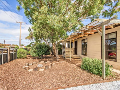 Sea Devine - Kalgoorlie Accommodation 0