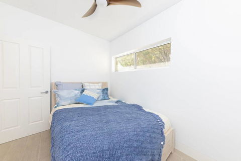 Seal Rocks Beach House ....Sugarloaf - Kalgoorlie Accommodation 3