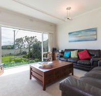 SEAVIEWS MORNINGTON.... - Kalgoorlie Accommodation