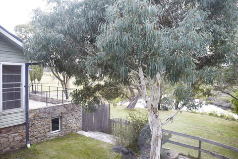 Second Flat Retreat - Kalgoorlie Accommodation 1