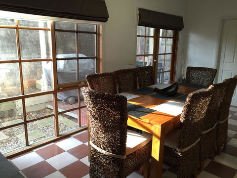 Serenity - Kalgoorlie Accommodation 2