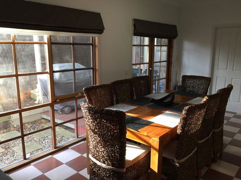 Serenity - Kalgoorlie Accommodation 3