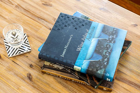 Serenity On Seaview Boutique Retreat With Pool By The Beach - Kalgoorlie Accommodation 3