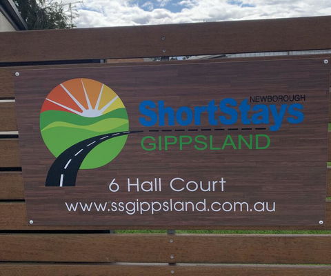 Short Stays Gippsland (Newborough) - Kalgoorlie Accommodation 1
