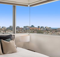 Sleek Skyline View Apartment Ideal for City Break - Kalgoorlie Accommodation